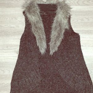 [ Macy’s ] Faux fur vest